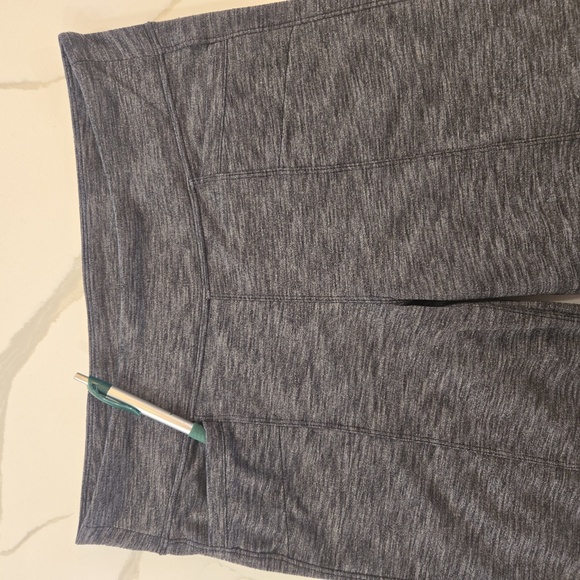 Athleta Womens Metro ActivewearYoga Bootleg Pants Heather Gray Size Medium - Picture 4 of 8